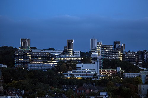 BUW bei Nacht